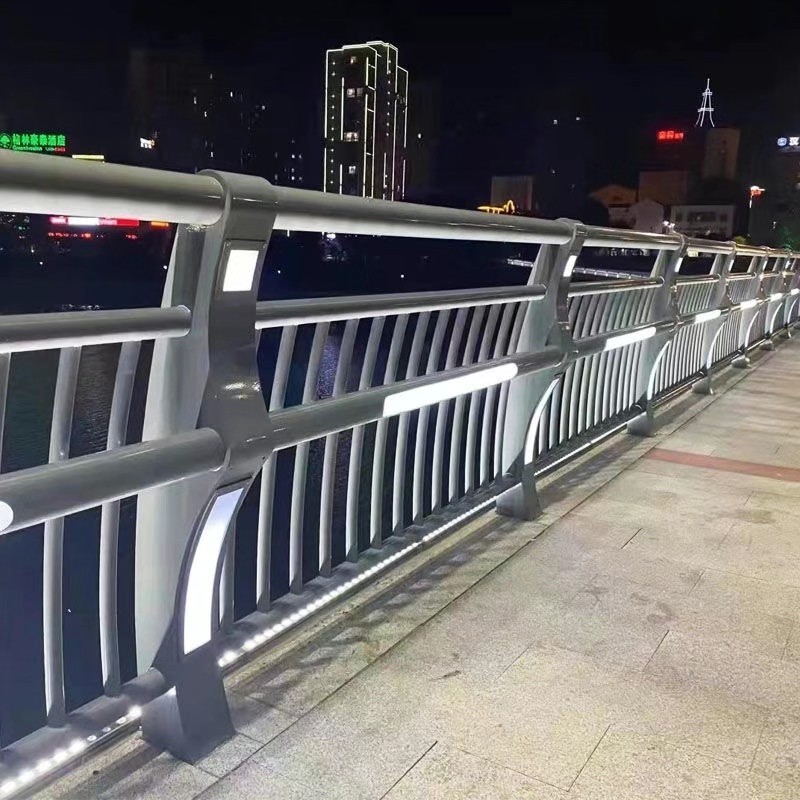 桥梁防撞护栏河道景观人行天桥灯光隔离栏不锈钢复合管栏杆可定制