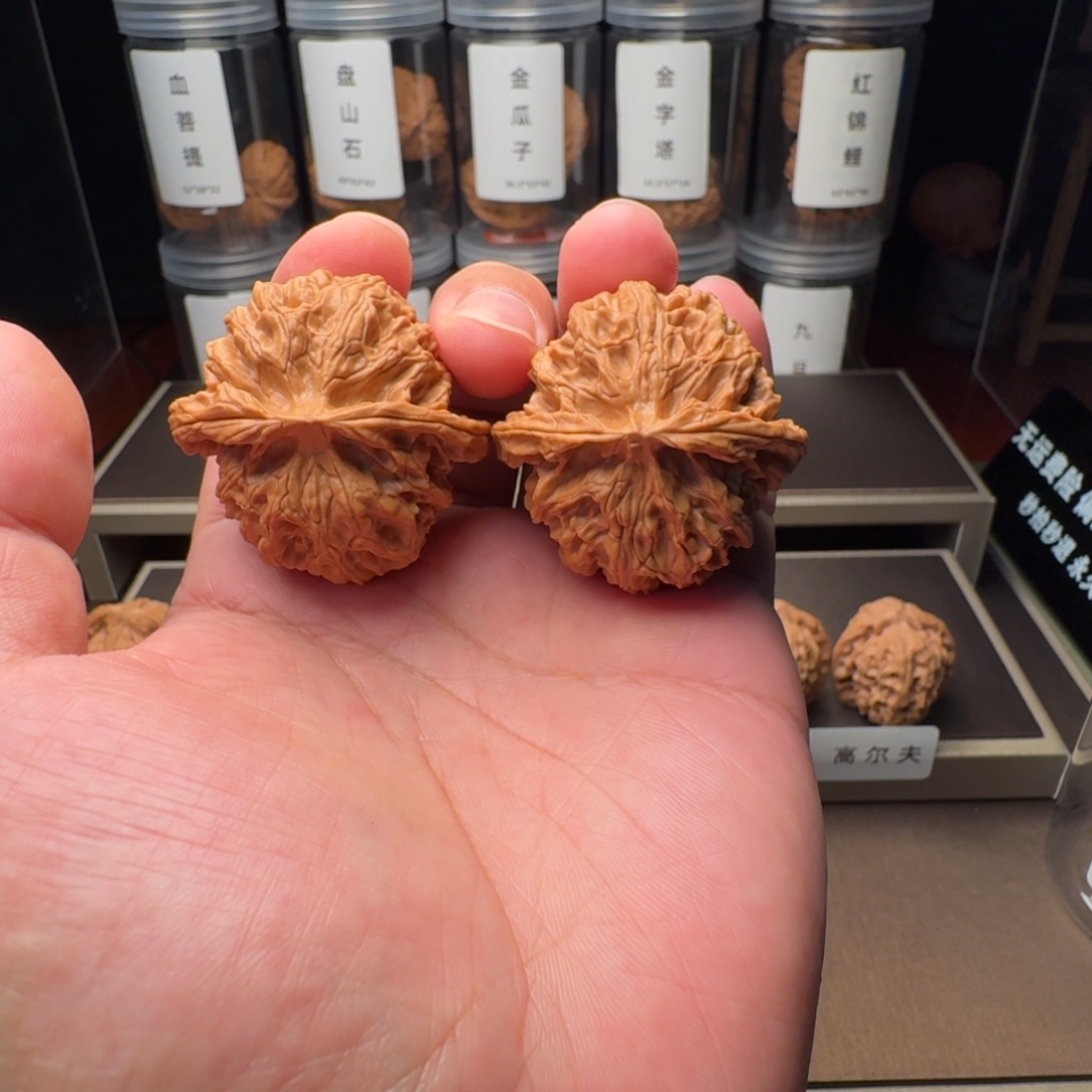 文玩核桃吊坠苹果园42全品