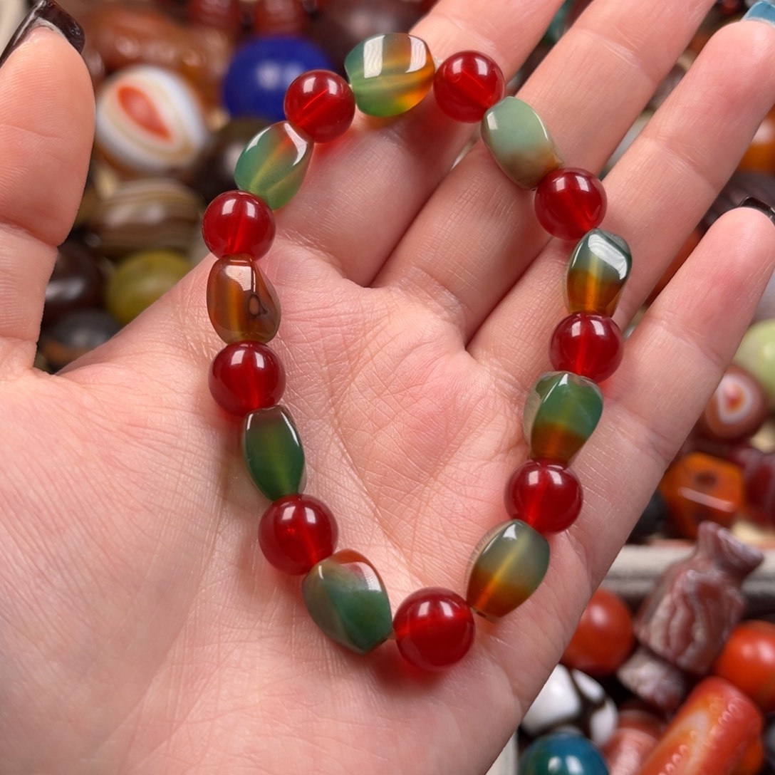 玛瑙/玉髓颈饰未镶嵌