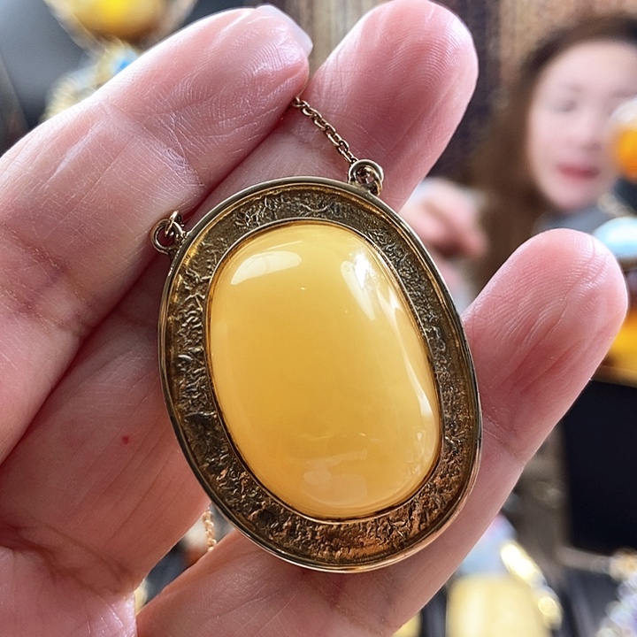 琥珀银S925镶嵌颈饰吊坠