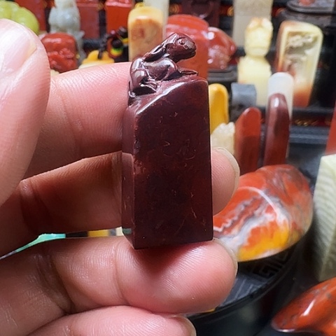 寿山石金砂月尾紫