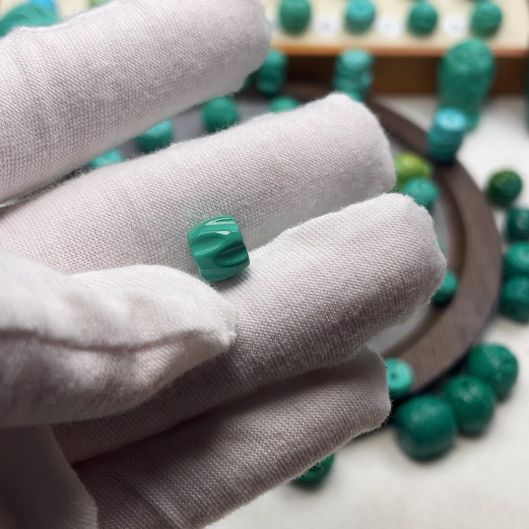 ****️原生态精工配饰，直径7.6