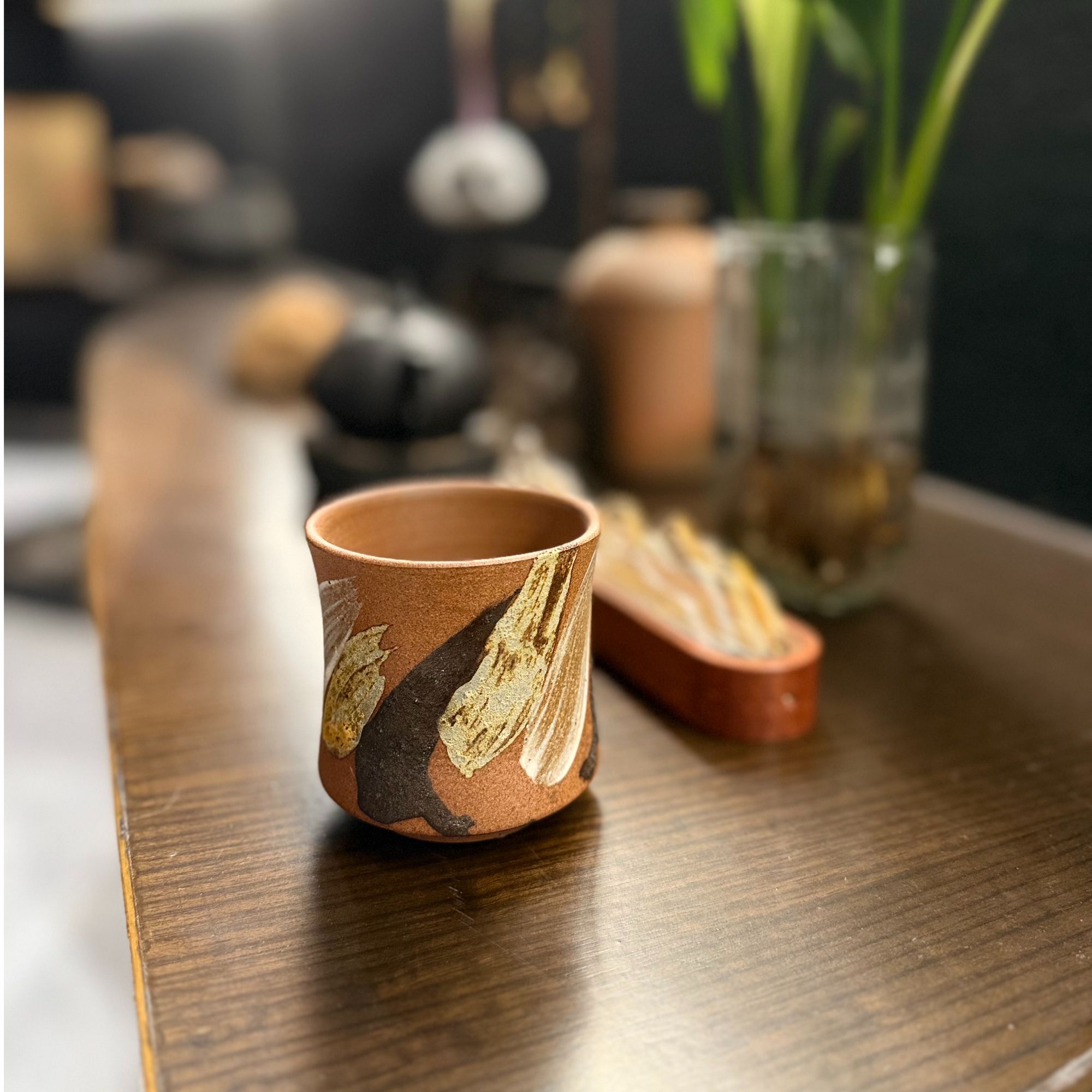 荥经黑砂博物馆墨绘叶韵杯
