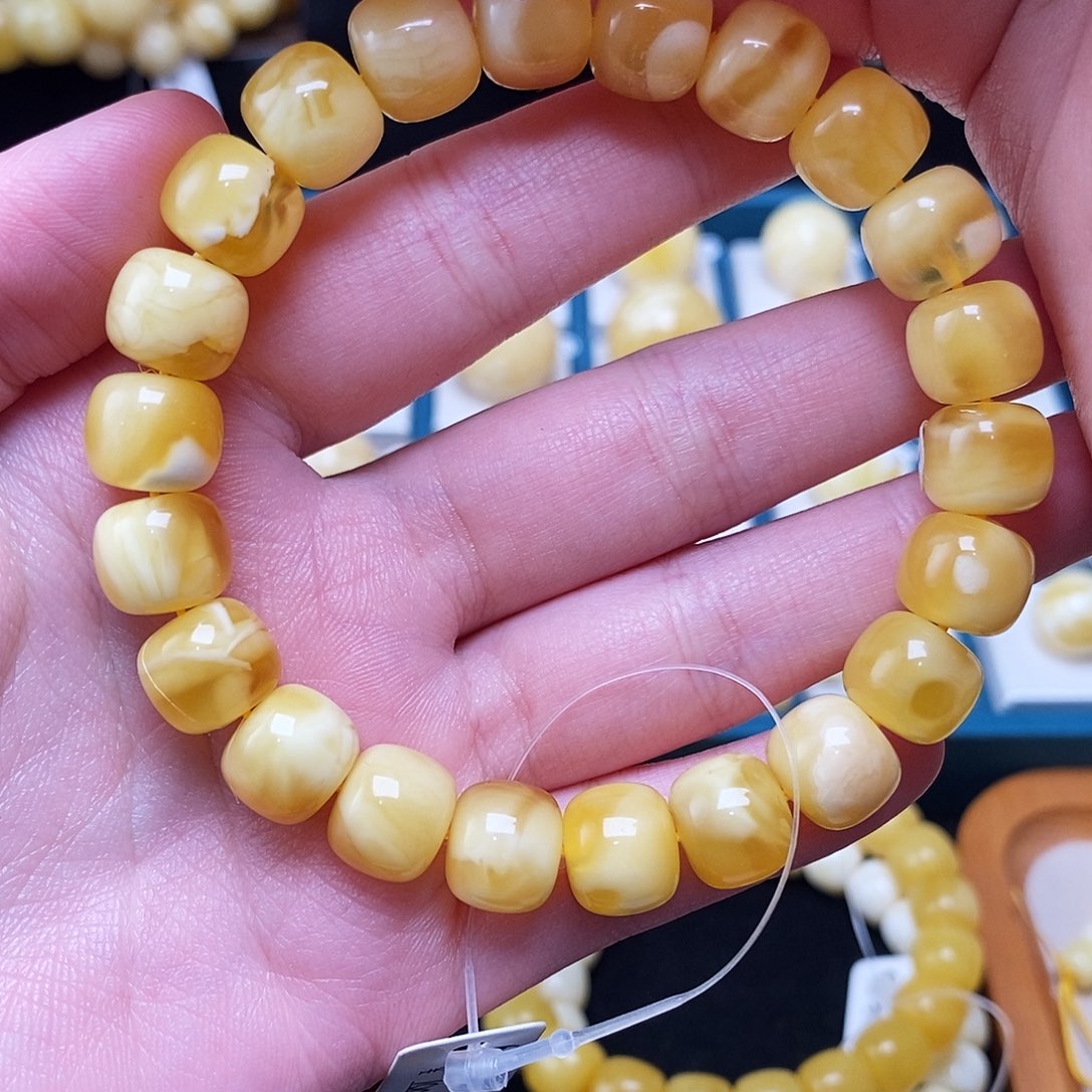 蜜蜡珠宝奇石未镶嵌