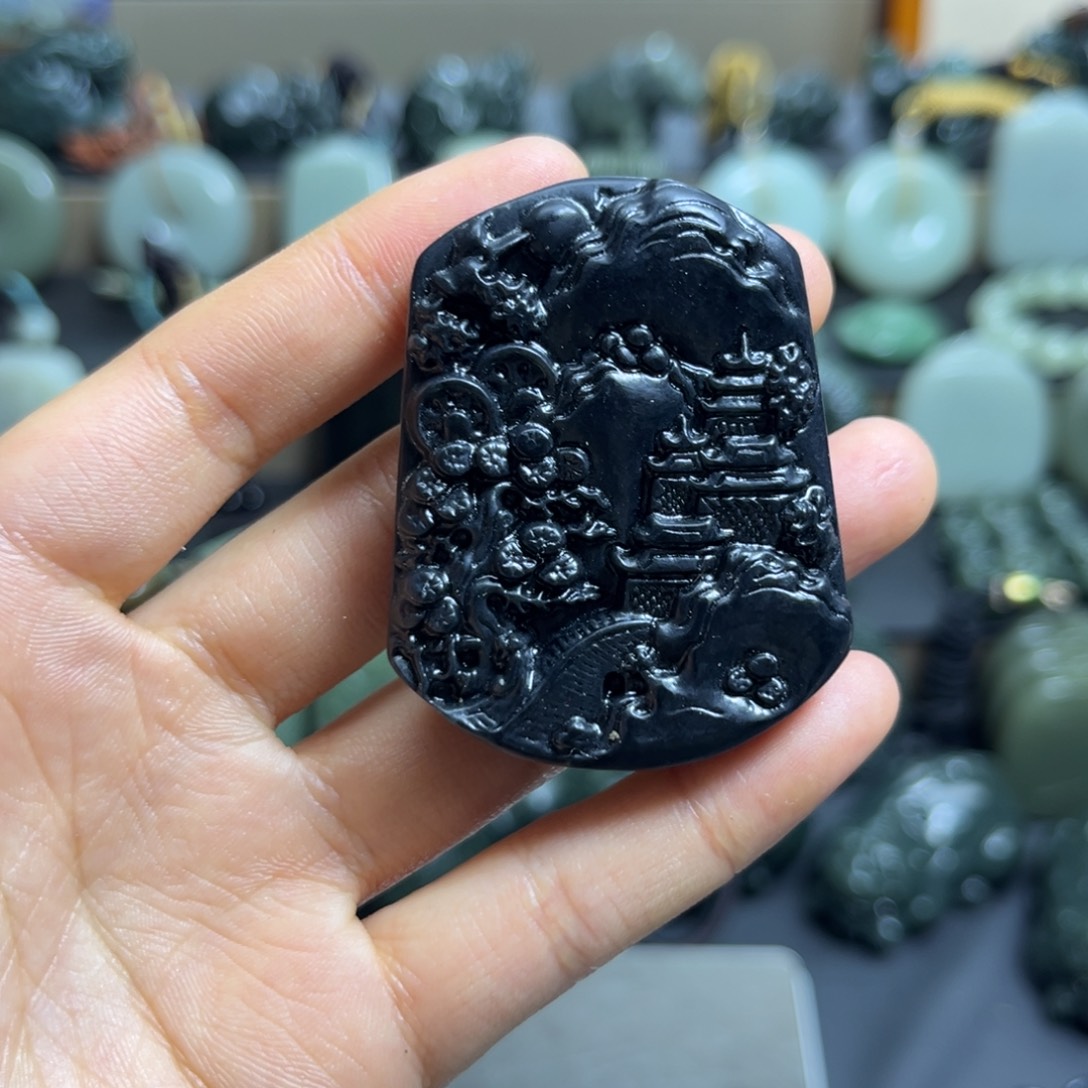 和田玉未镶嵌颈饰