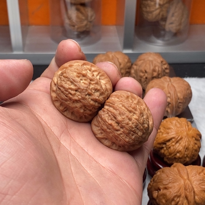 活***8把件文玩核桃33血麒麟