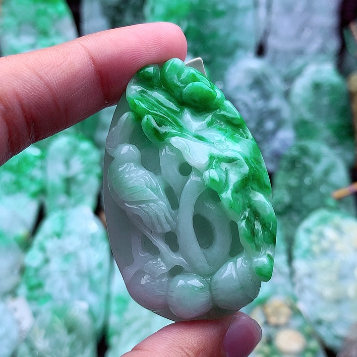 翡翠吊坠(不含链)未镶嵌