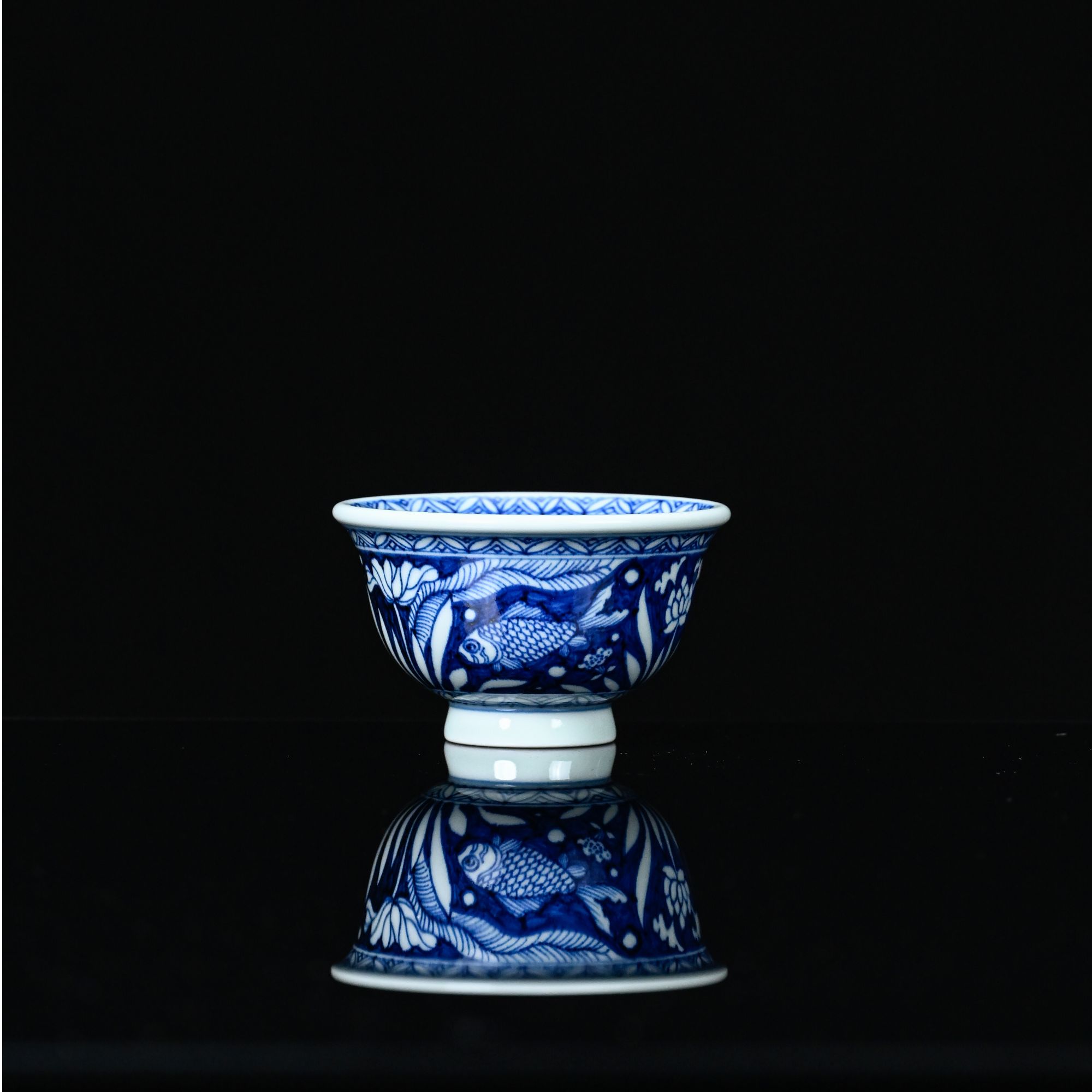 5【YC111】地皮鱼藻纹永乐压手杯