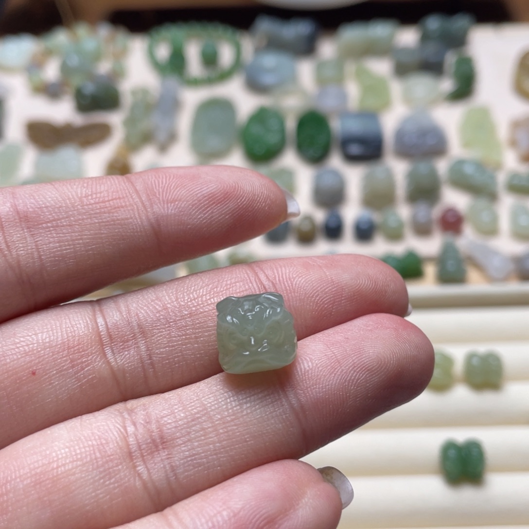 和田玉足银镶嵌吊坠(不含链)