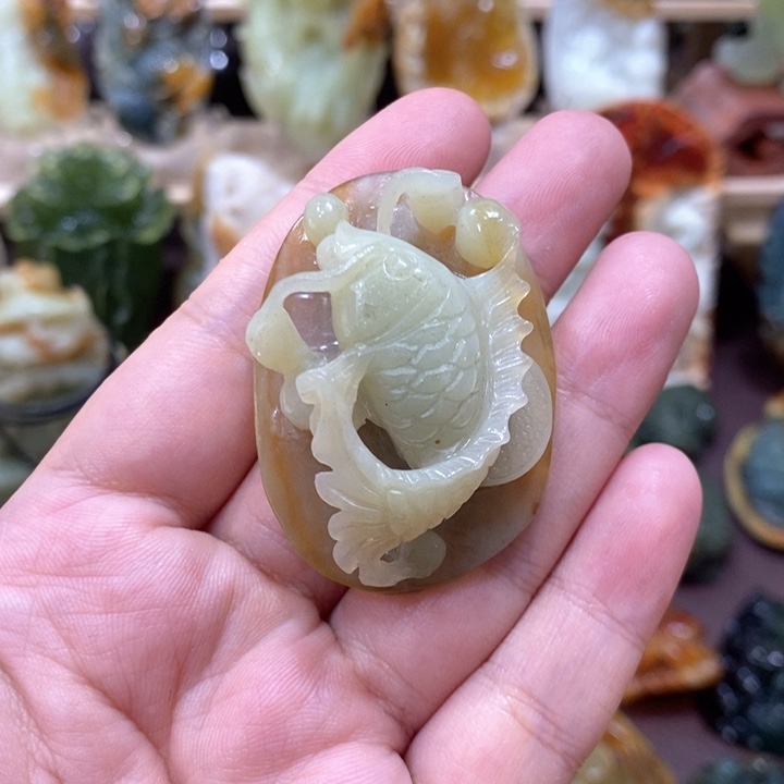 未镶嵌蛇纹石玉颈饰