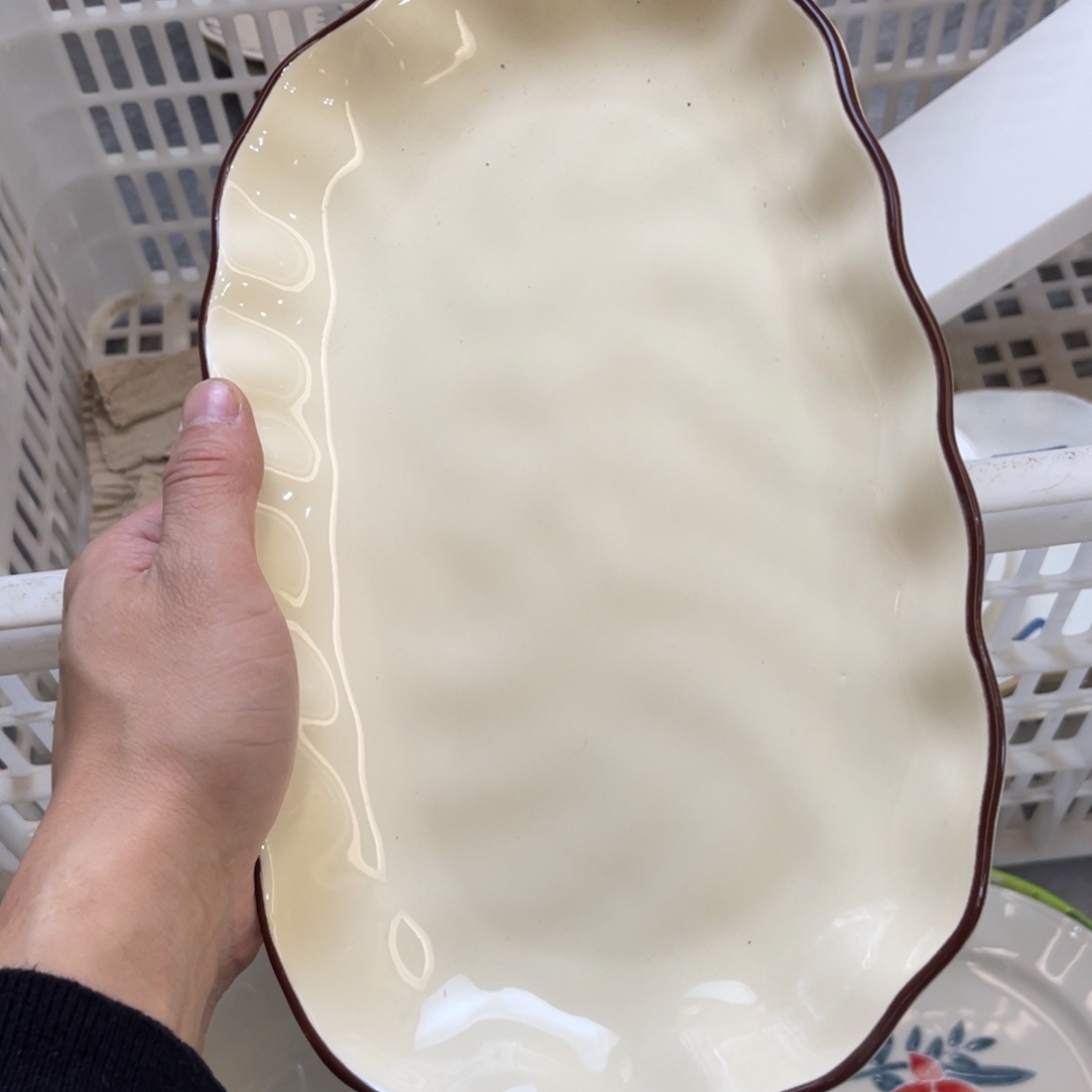 陶瓷微瑕餐具介意勿拍，满18飞！