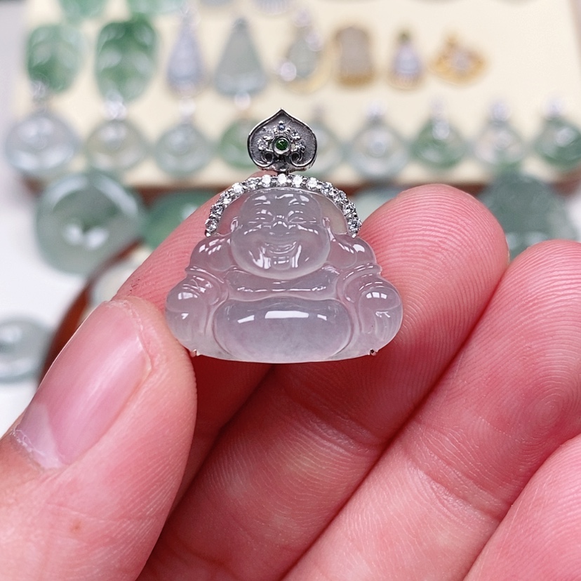 【闪购商品】颈饰18K金镶嵌翡翠