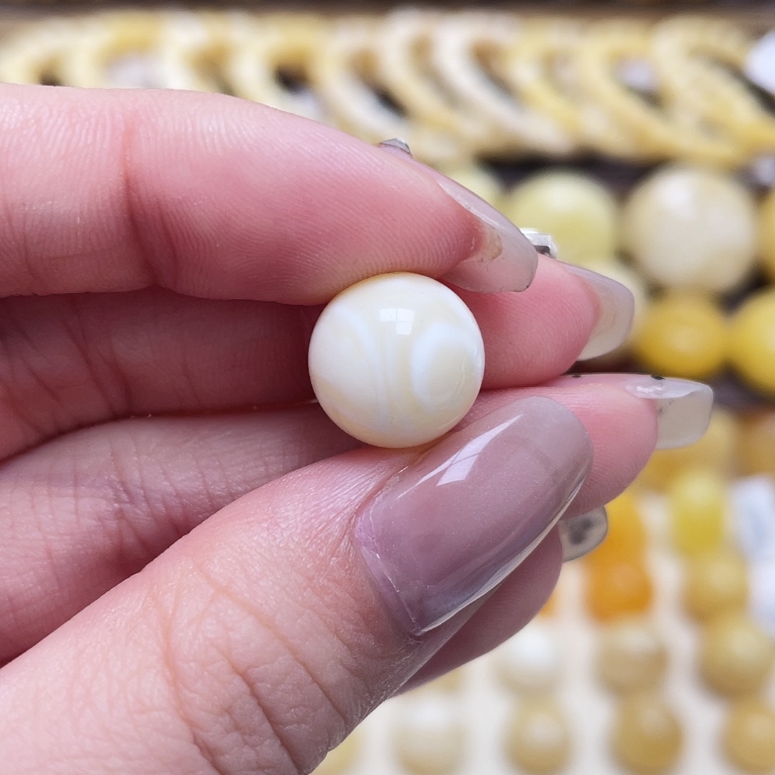 琥珀未镶嵌裸石12.4mm圆珠瑕