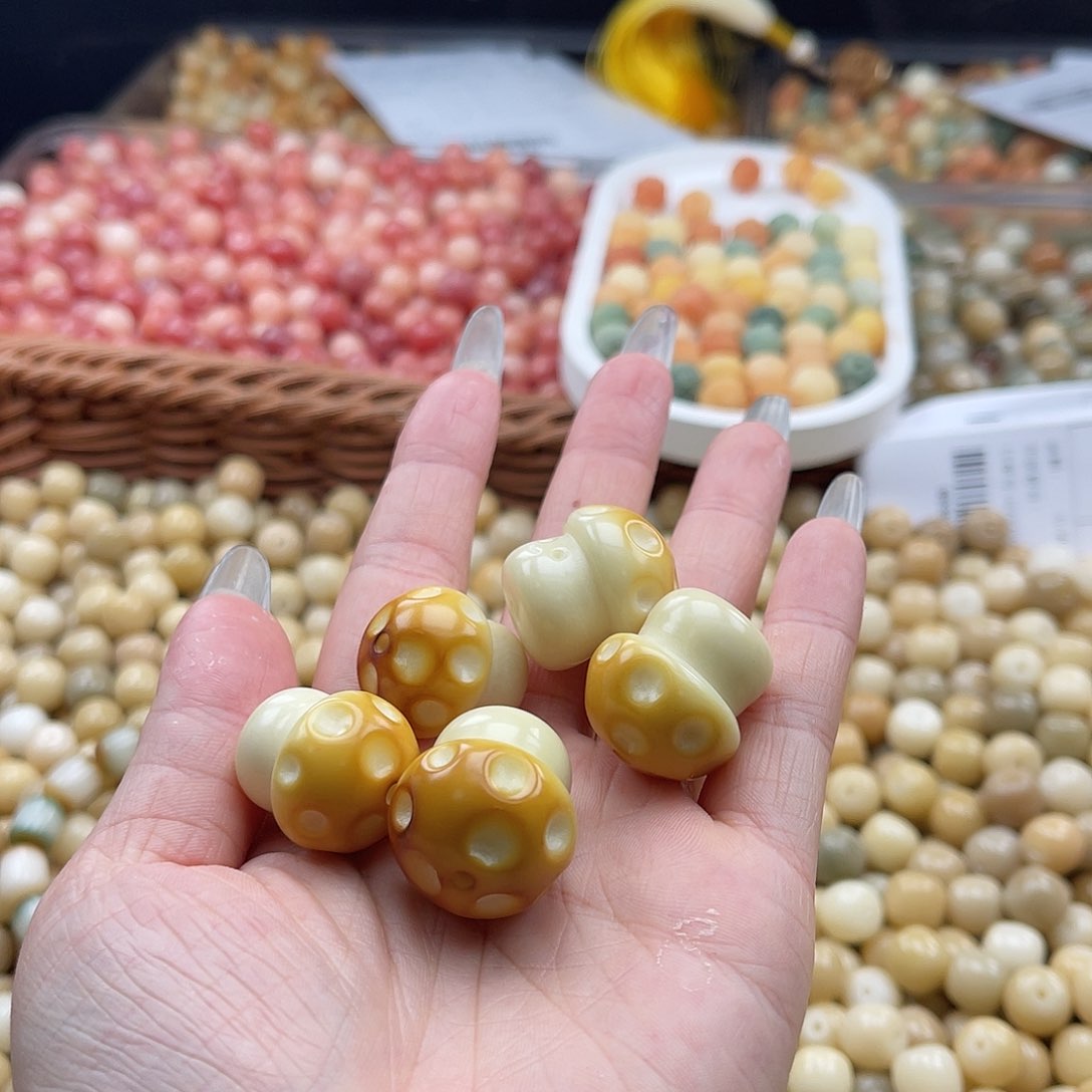 白玉菩提吊坠ccc25mm/1颗蘑菇