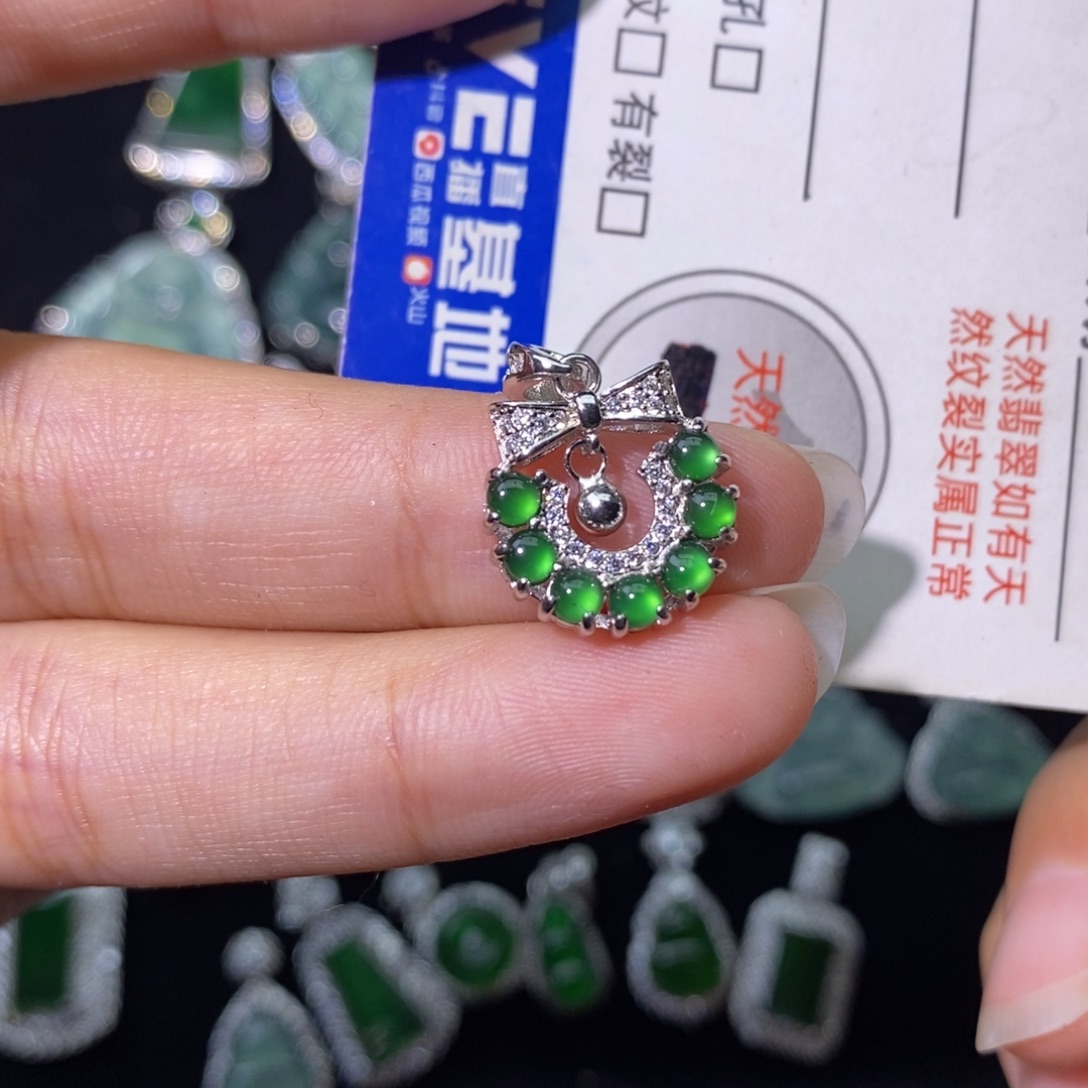 翡翠银S925镶嵌颈饰天然