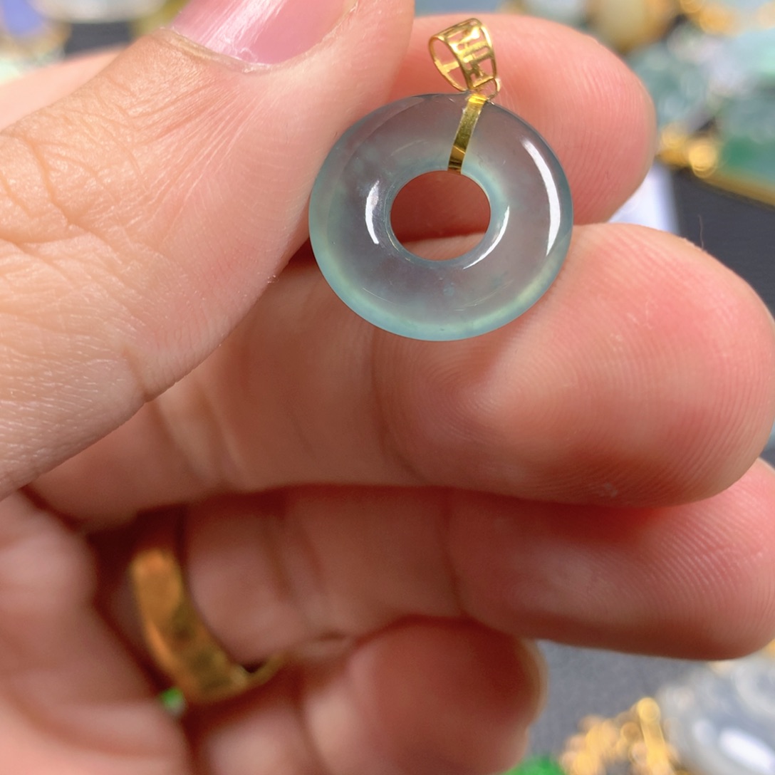 【闪购商品】翡翠颈饰18K金镶嵌翡翠