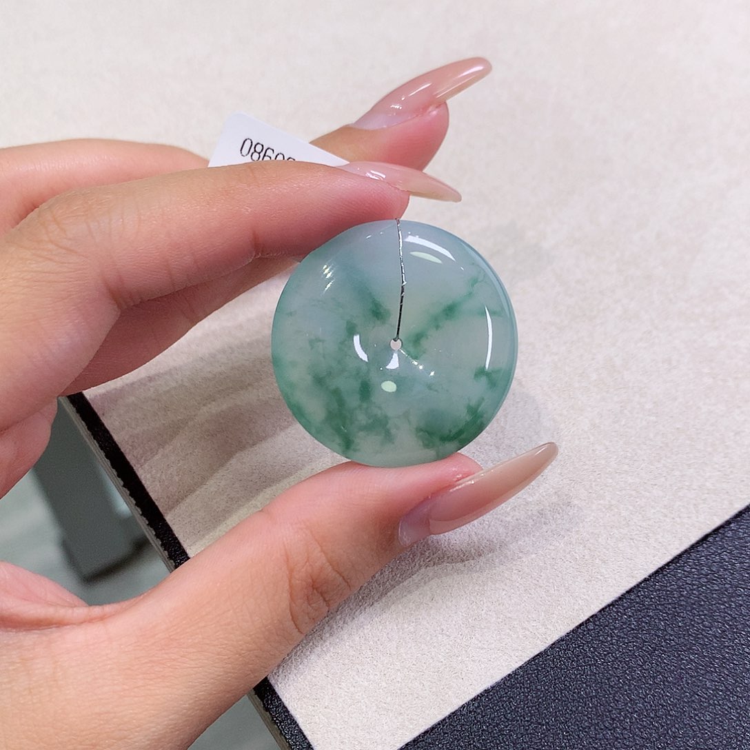 翡翠未镶嵌吊坠(不含链)31.8-6.4