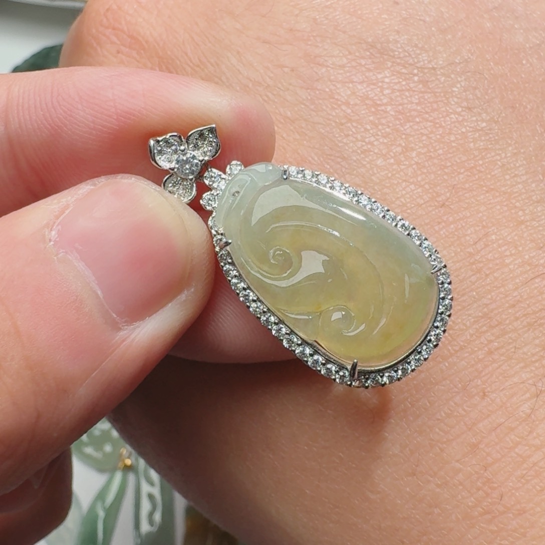 翡翠颈饰银S925镶嵌天然缅甸翡翠A货吊坠