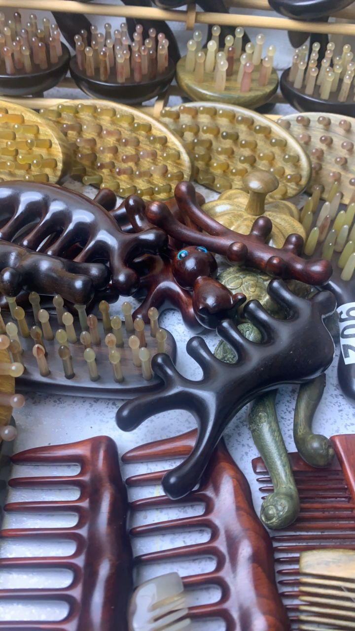 按摩梳瑕疵专拍链接  一物一拍  下单备注编码防脱头疗便携