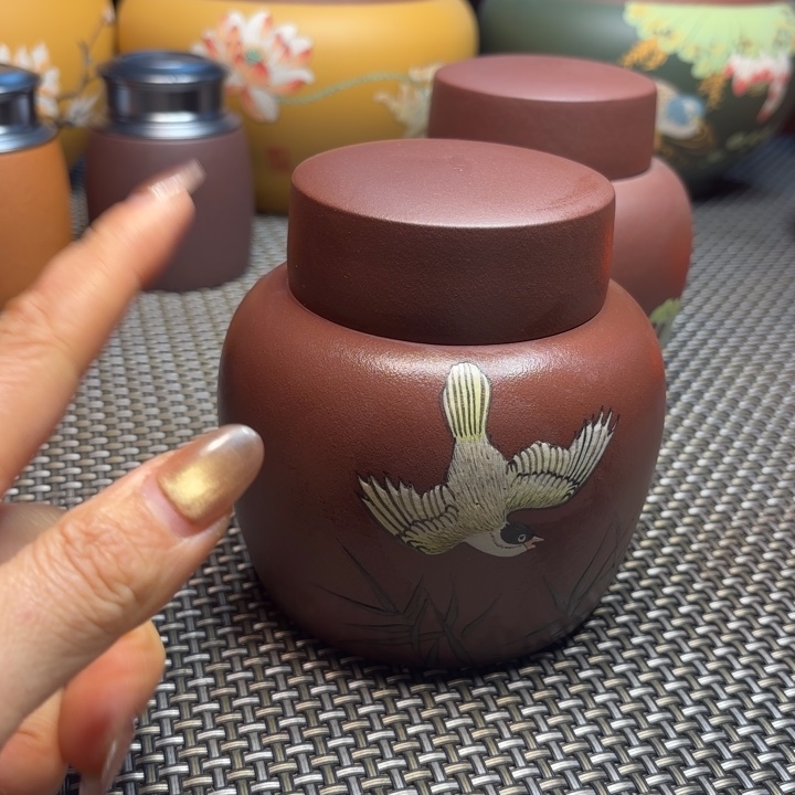 紫砂茶叶罐中高端紫砂茶叶罐