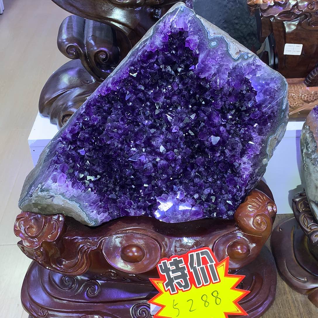 大型摆件（非配饰）未镶嵌水晶