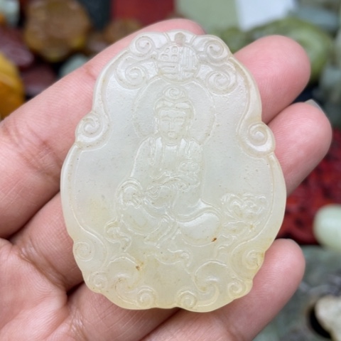 蛇纹石玉颈饰未镶嵌9