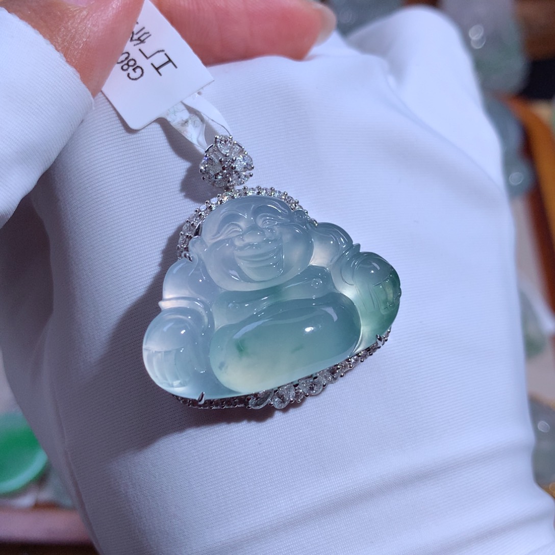翡翠颈饰18K金镶嵌佛公