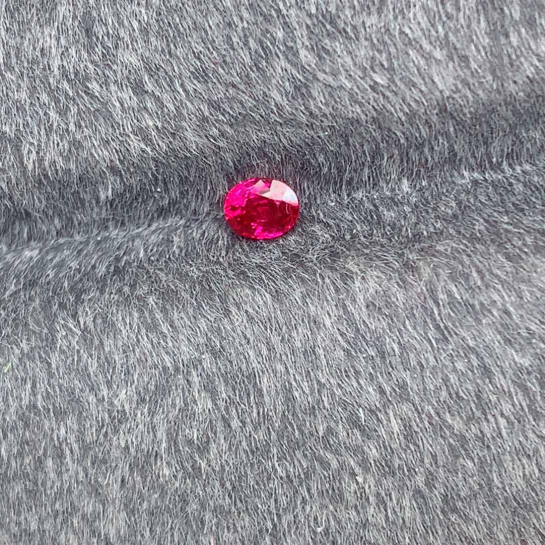 裸石未镶嵌红宝石天然缅甸红宝石0.37ct
