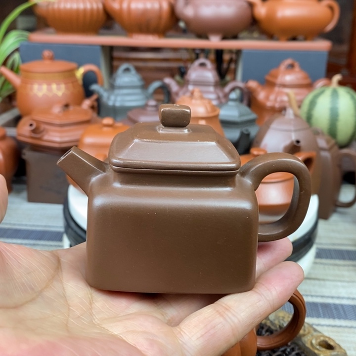 紫砂茶壶四方德钟130CC原矿文革老紫泥特价