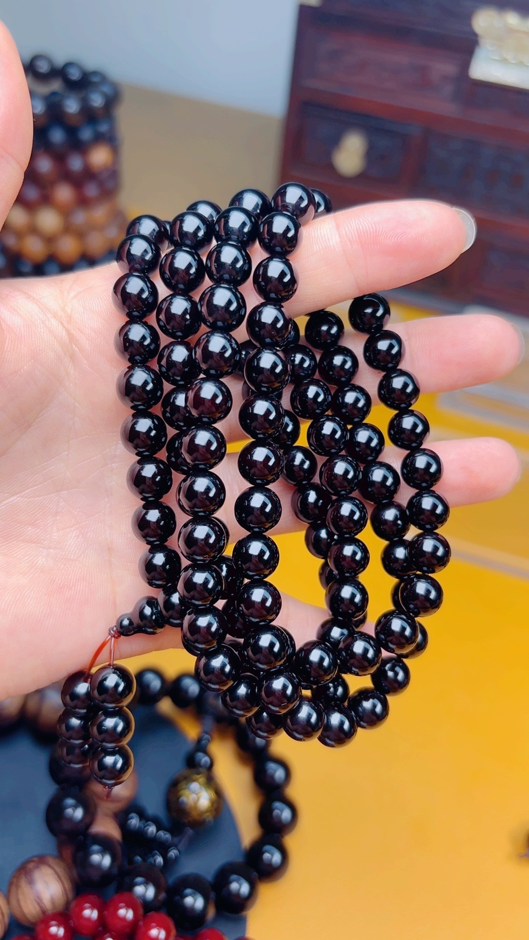 帝王琥 珀木雷击料1.0*108男女皆可佩戴