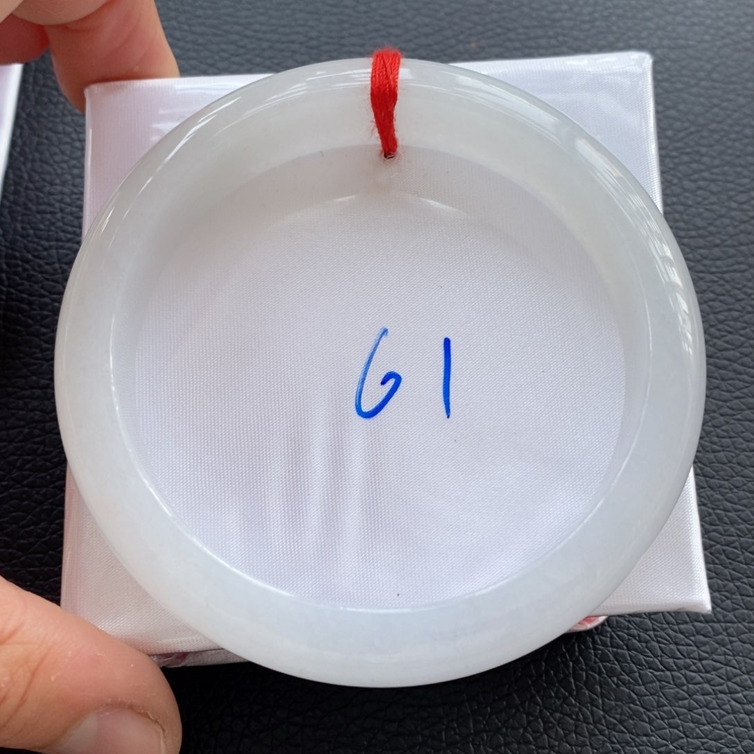 翡翠手镯未镶嵌2白月光2