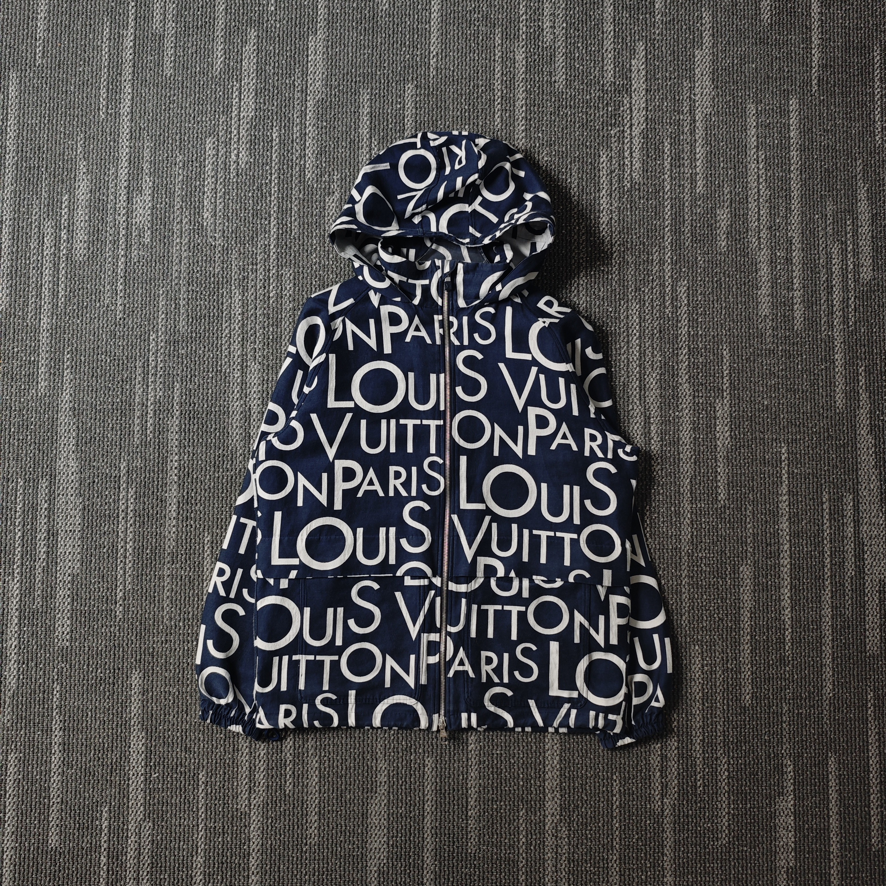 99新 LouisVuitton/路易威登 logo满印休闲夹克外套/46码/3440