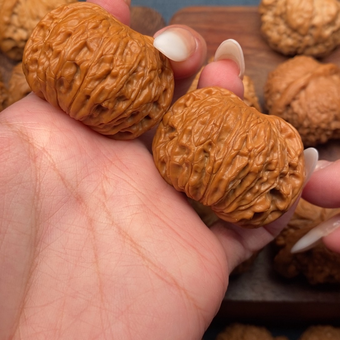 文玩核桃把件全品，毕业正磨42