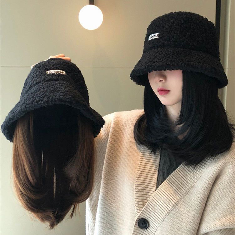 秋冬新款帽子假发一体修饰脸型时尚减龄羊羔毛渔夫帽子中长发内扣