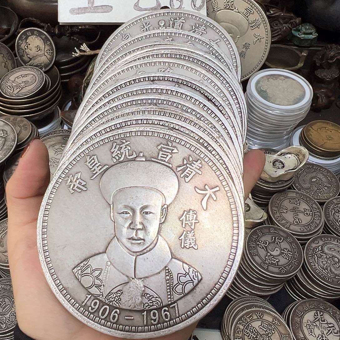 金属复古风格摆件