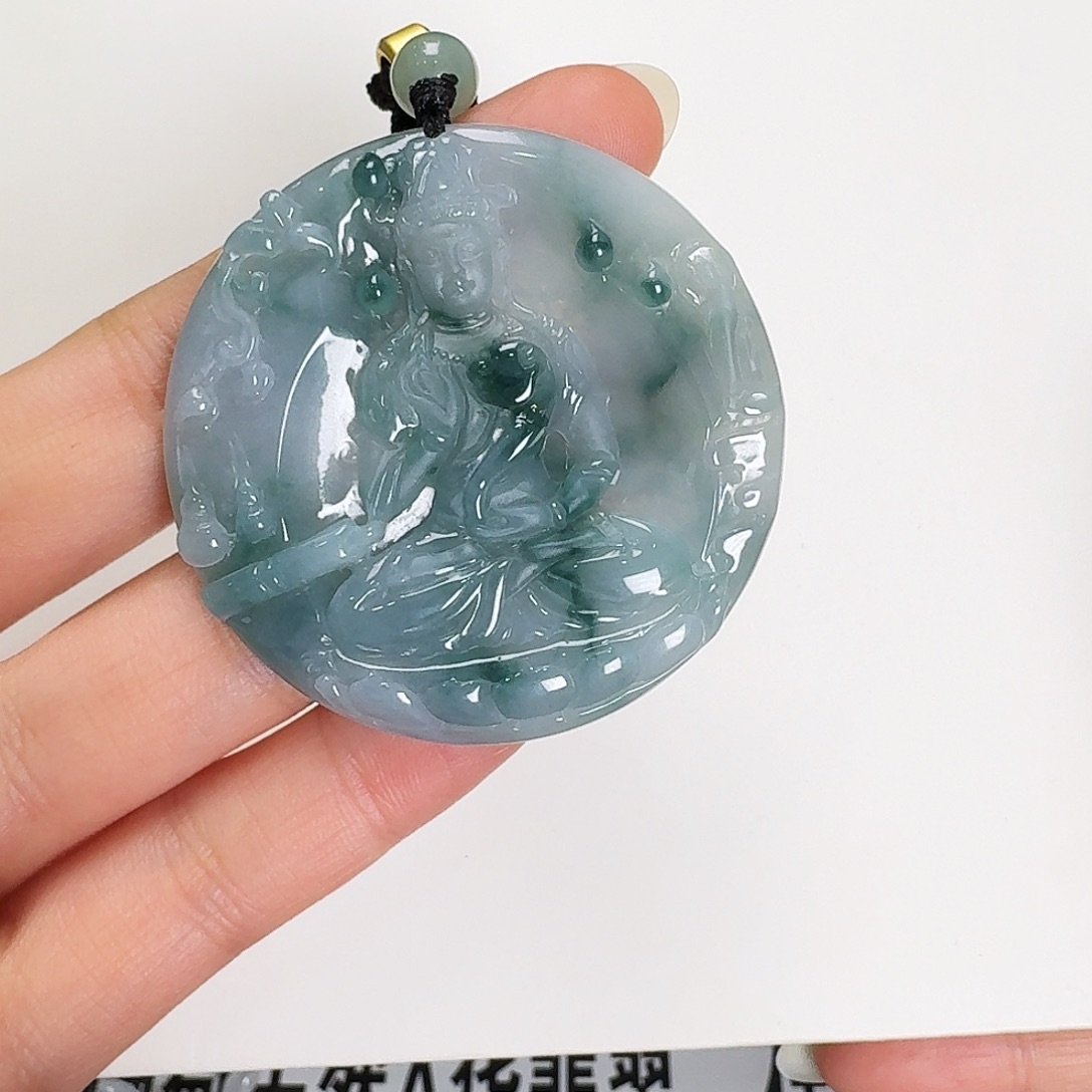 翡翠颈饰未镶嵌观音牌