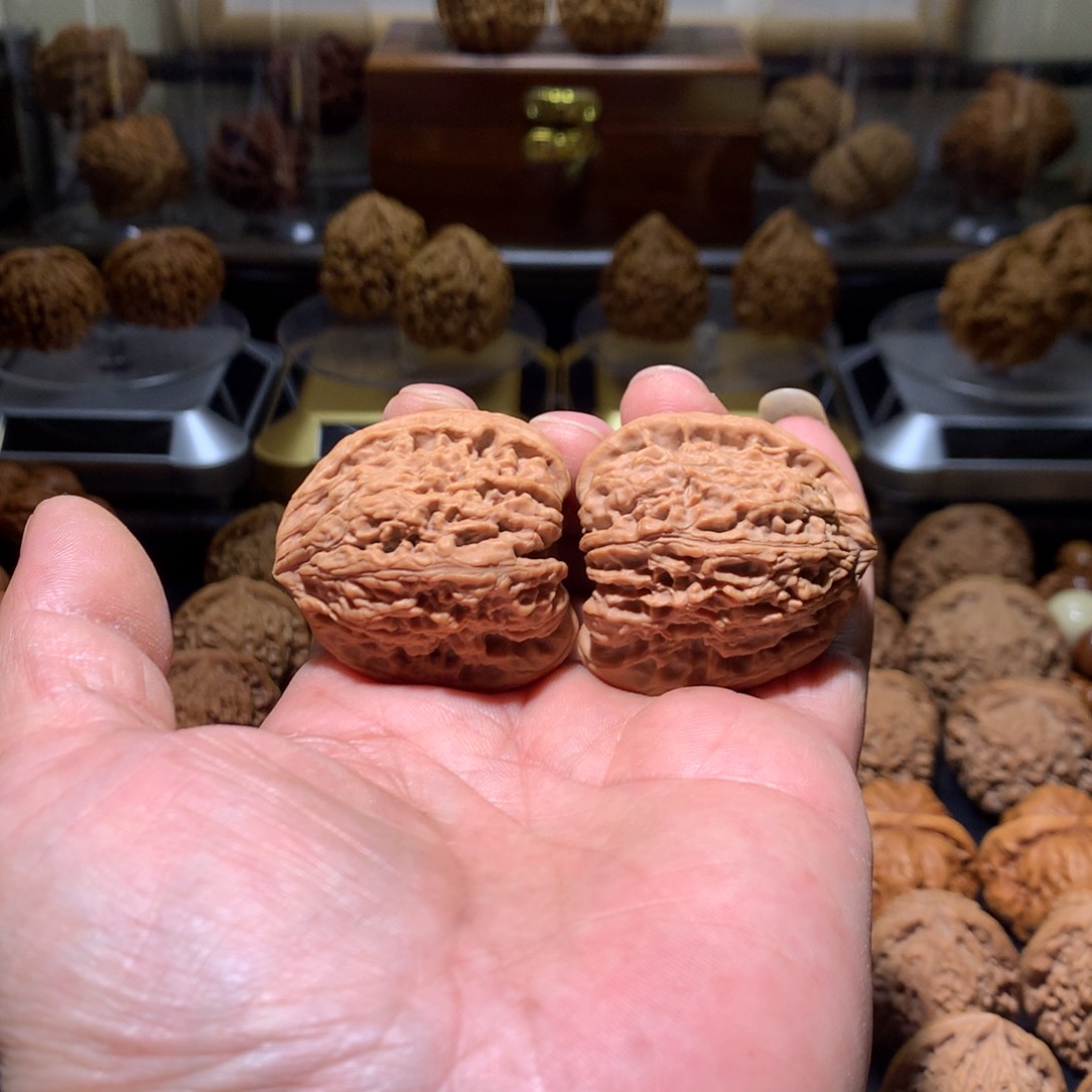 文玩核桃39+全品凹底丑疆