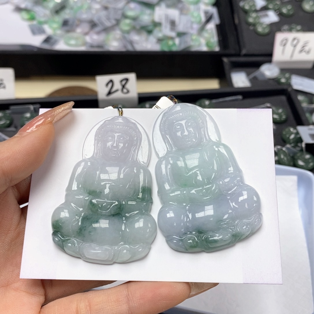 翡翠颈饰未镶嵌观音