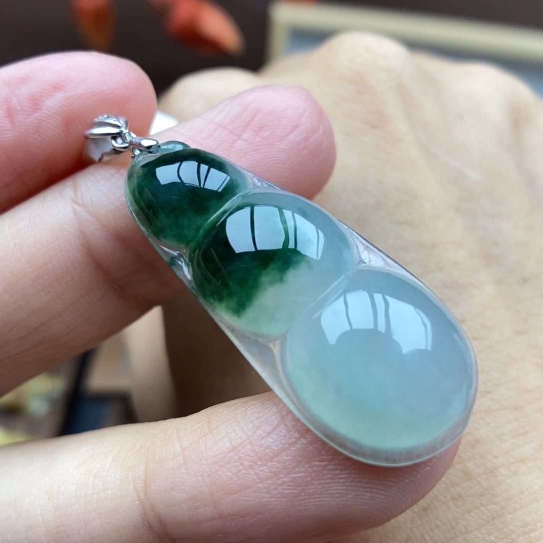 【闪购商品】颈饰银S925镶嵌翡翠80