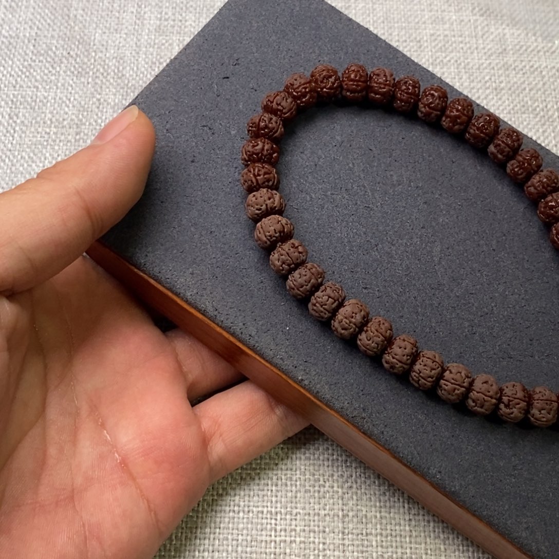 M***I吊坠金刚菩提老树