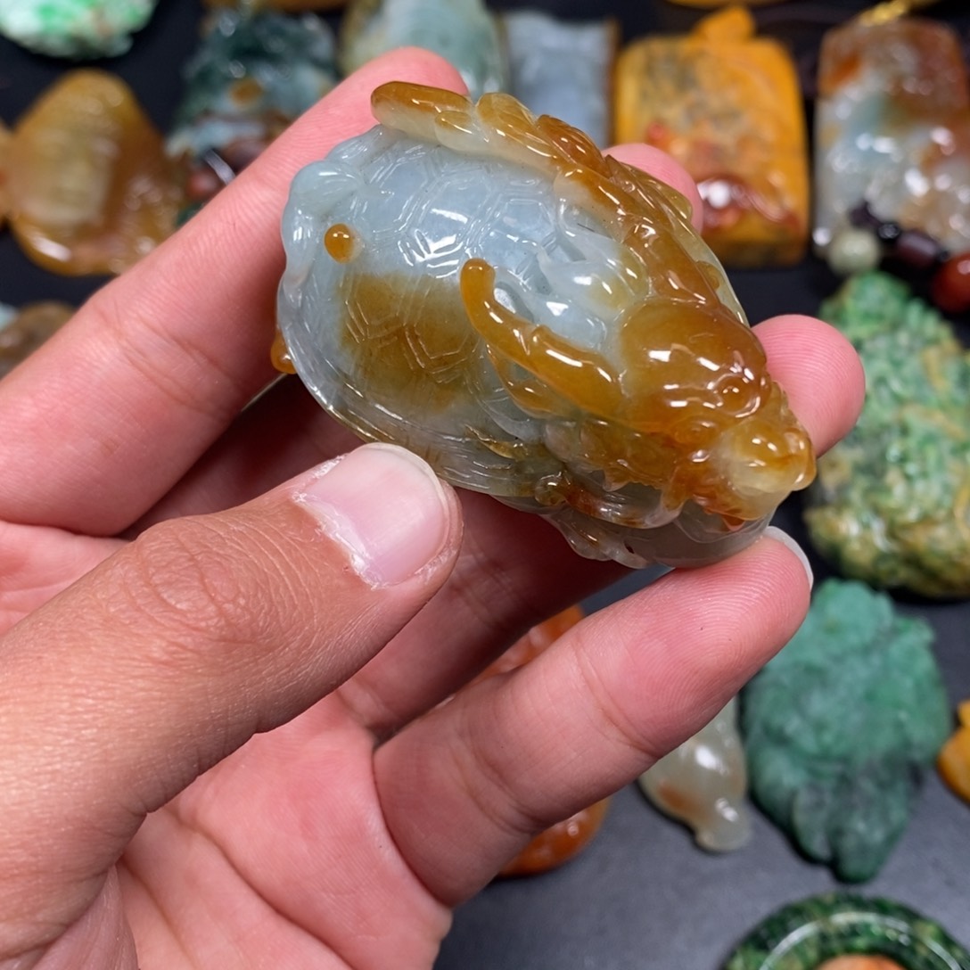翡翠吊坠(不含链)未镶嵌