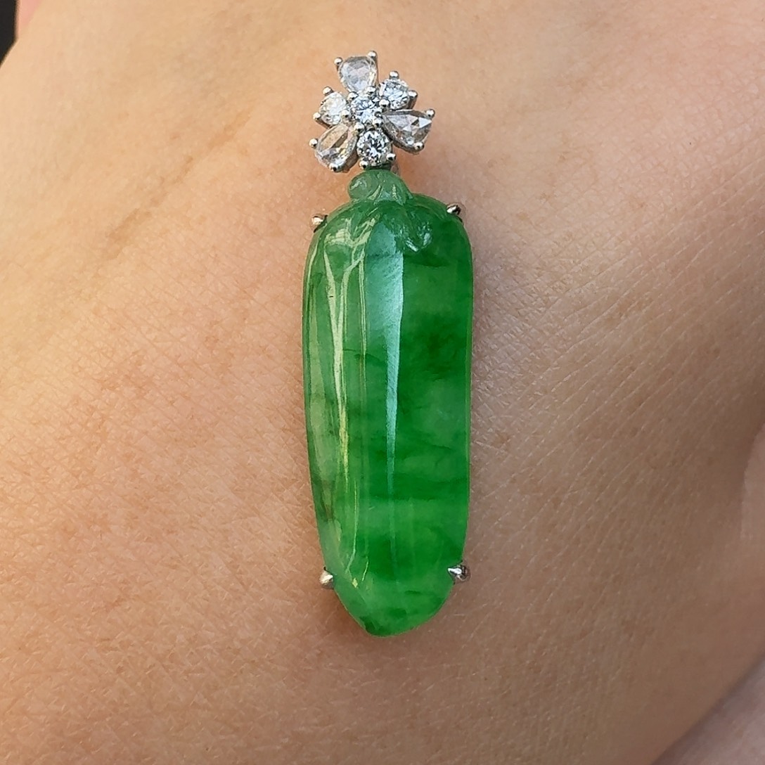 翡翠颈饰18K金镶嵌瓜