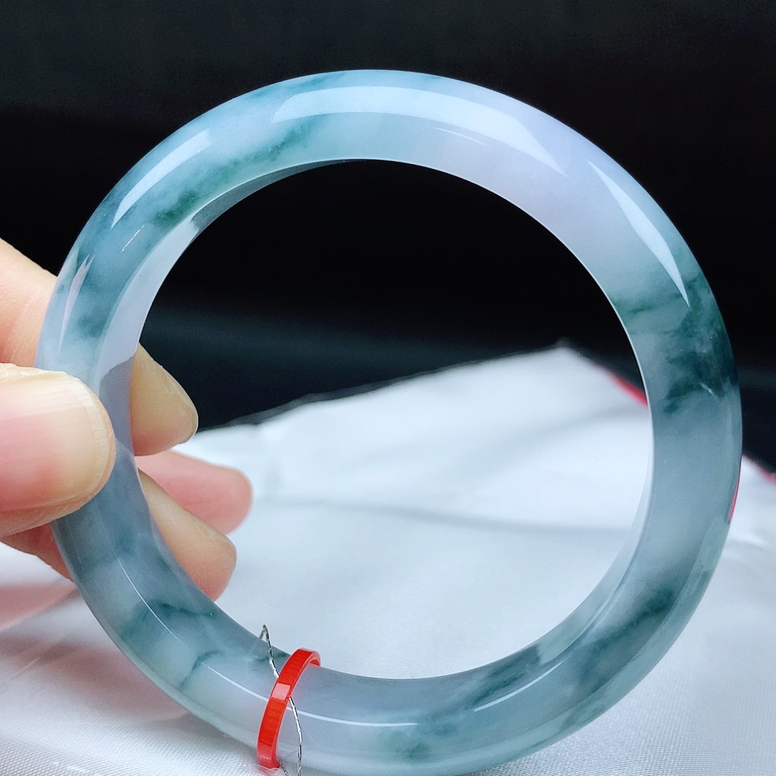 翡翠手镯未镶嵌55+圈