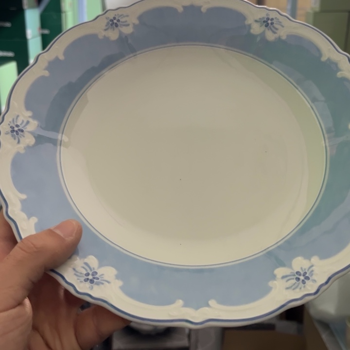 男爵夫人微瑕25cm蓝边盘