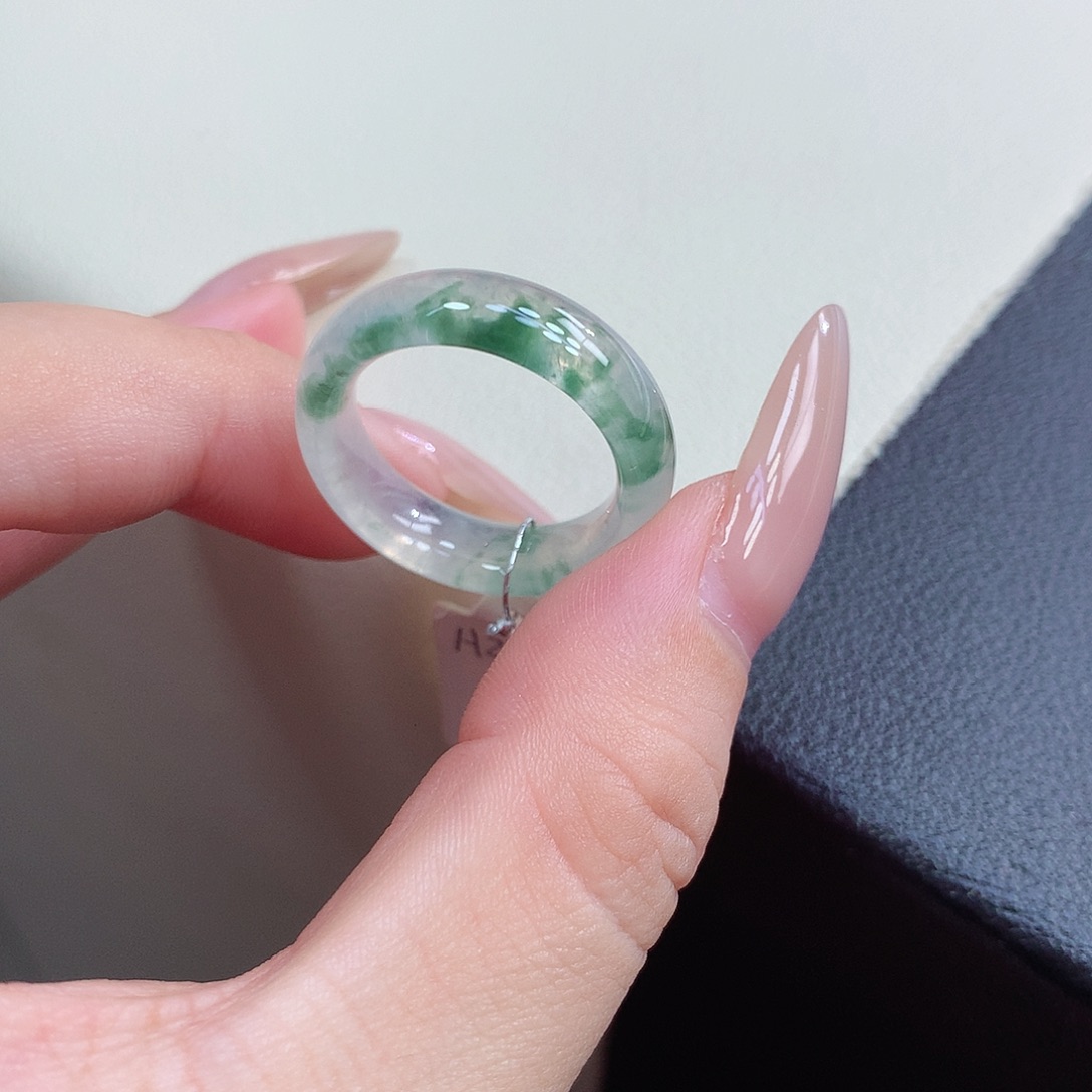 翡翠未镶嵌戒指17号