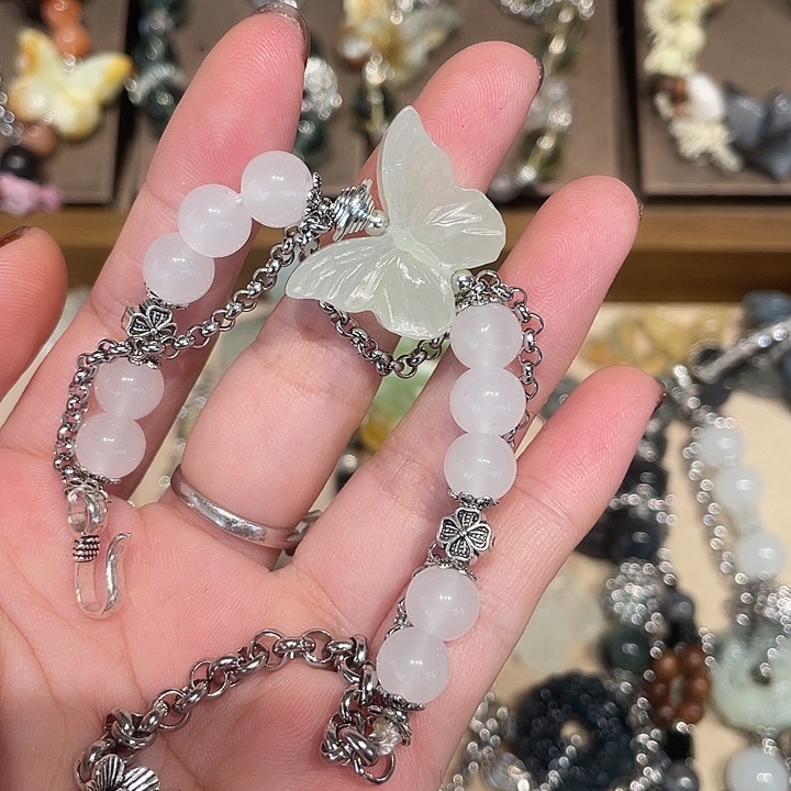蛇纹石玉合金颈饰