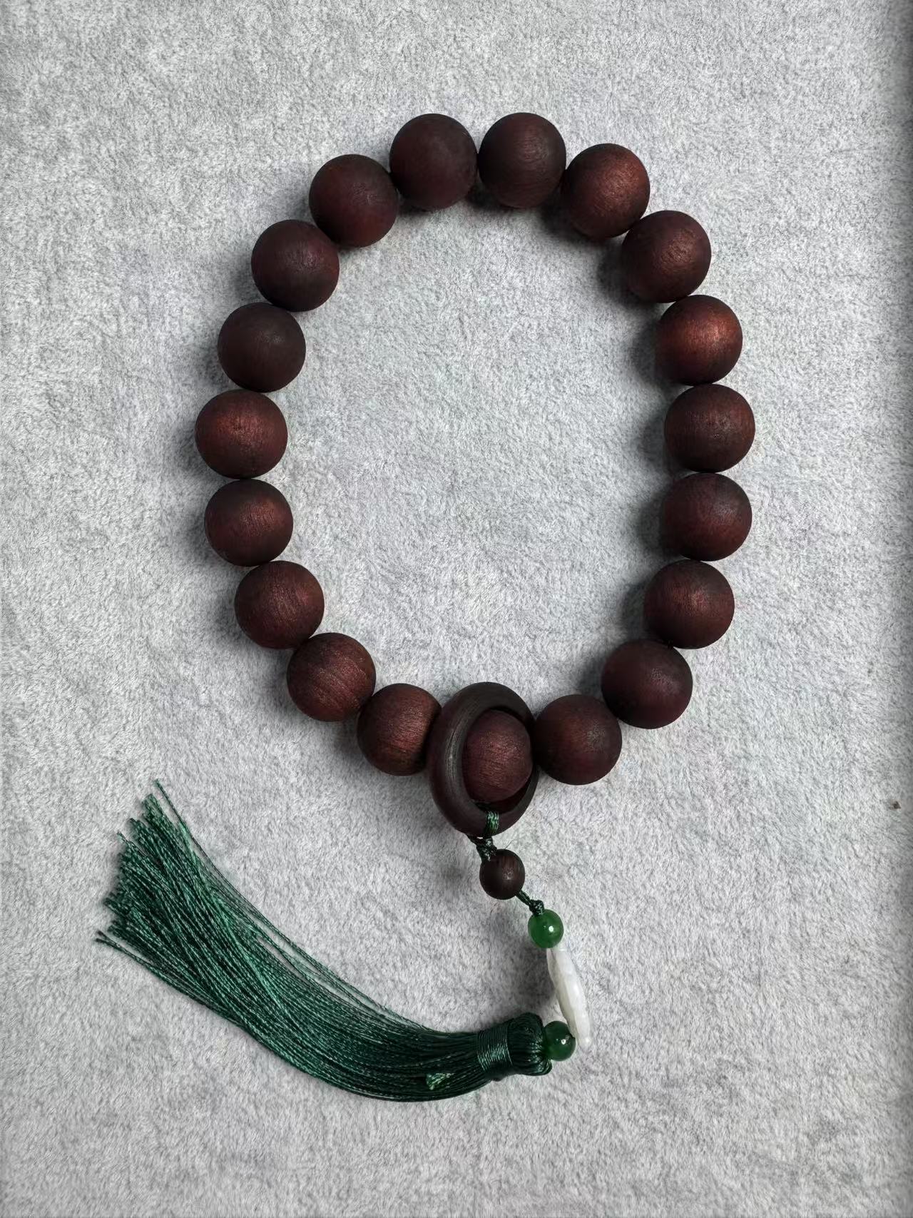 A263典藏系列s级龙血木高货手串手持（随机发）