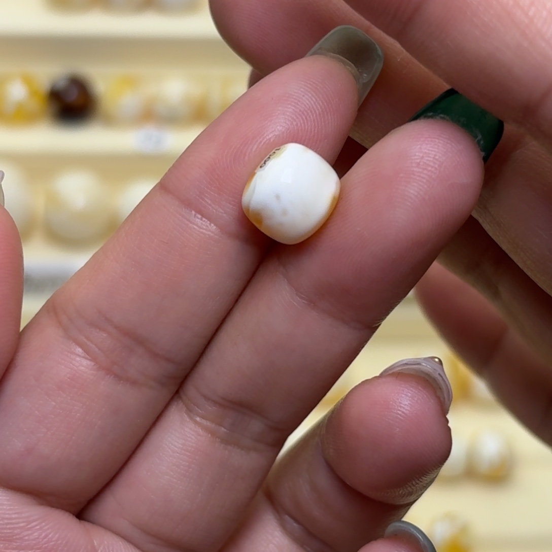 未镶嵌琥珀裸石10➕老型