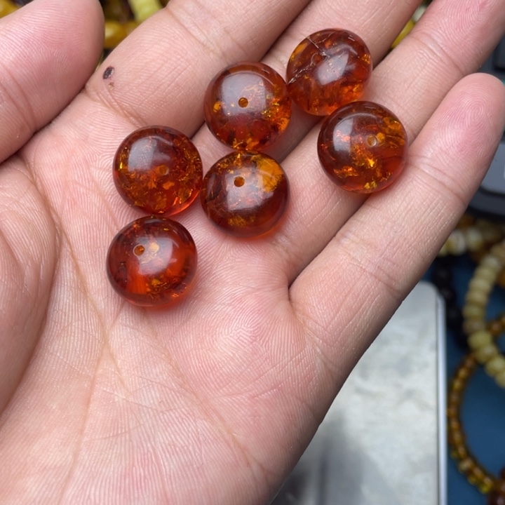 琥珀未镶嵌珠宝奇石