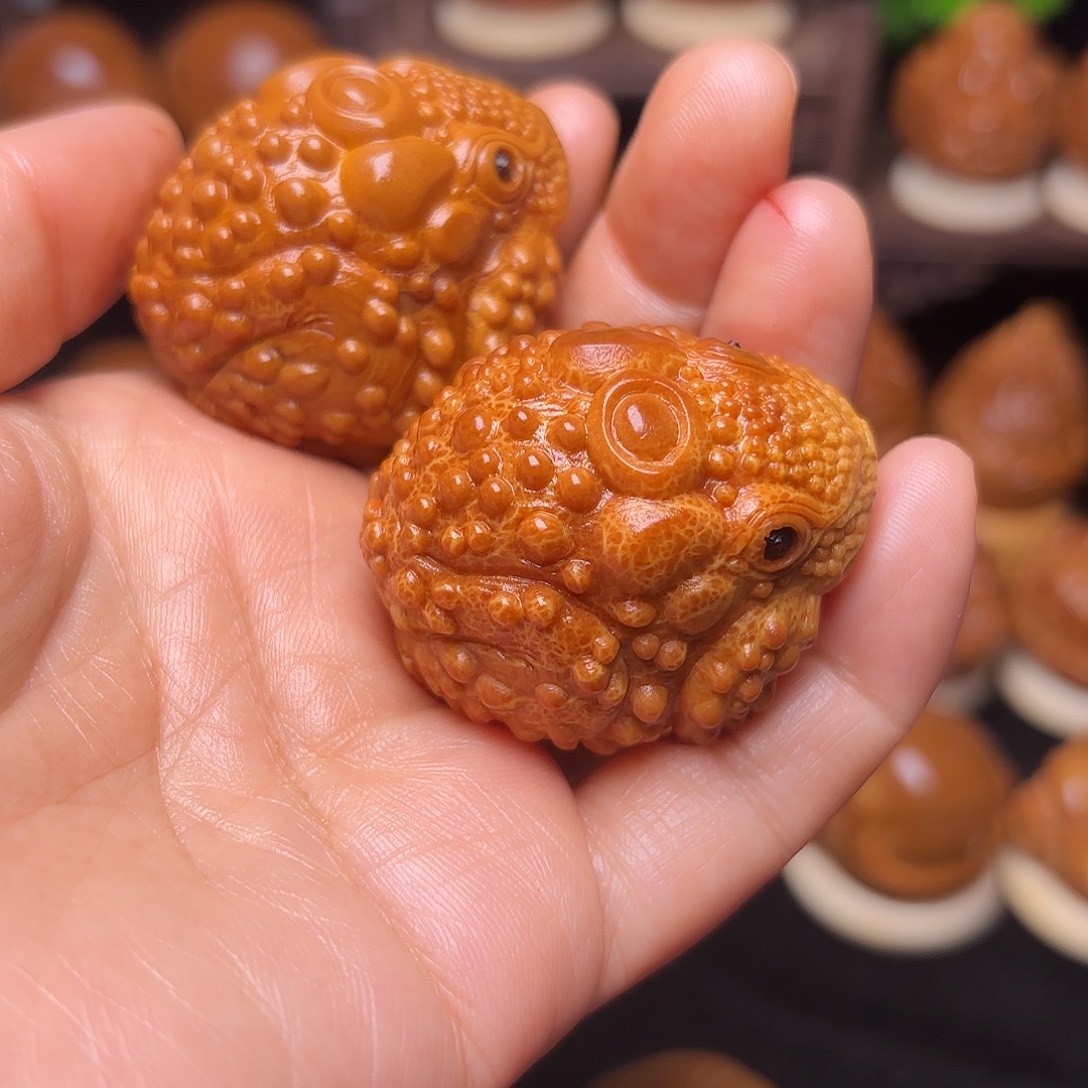 手串/手链橄榄核金蟾3.89